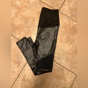 Black High-Waisted Leggings Maternity